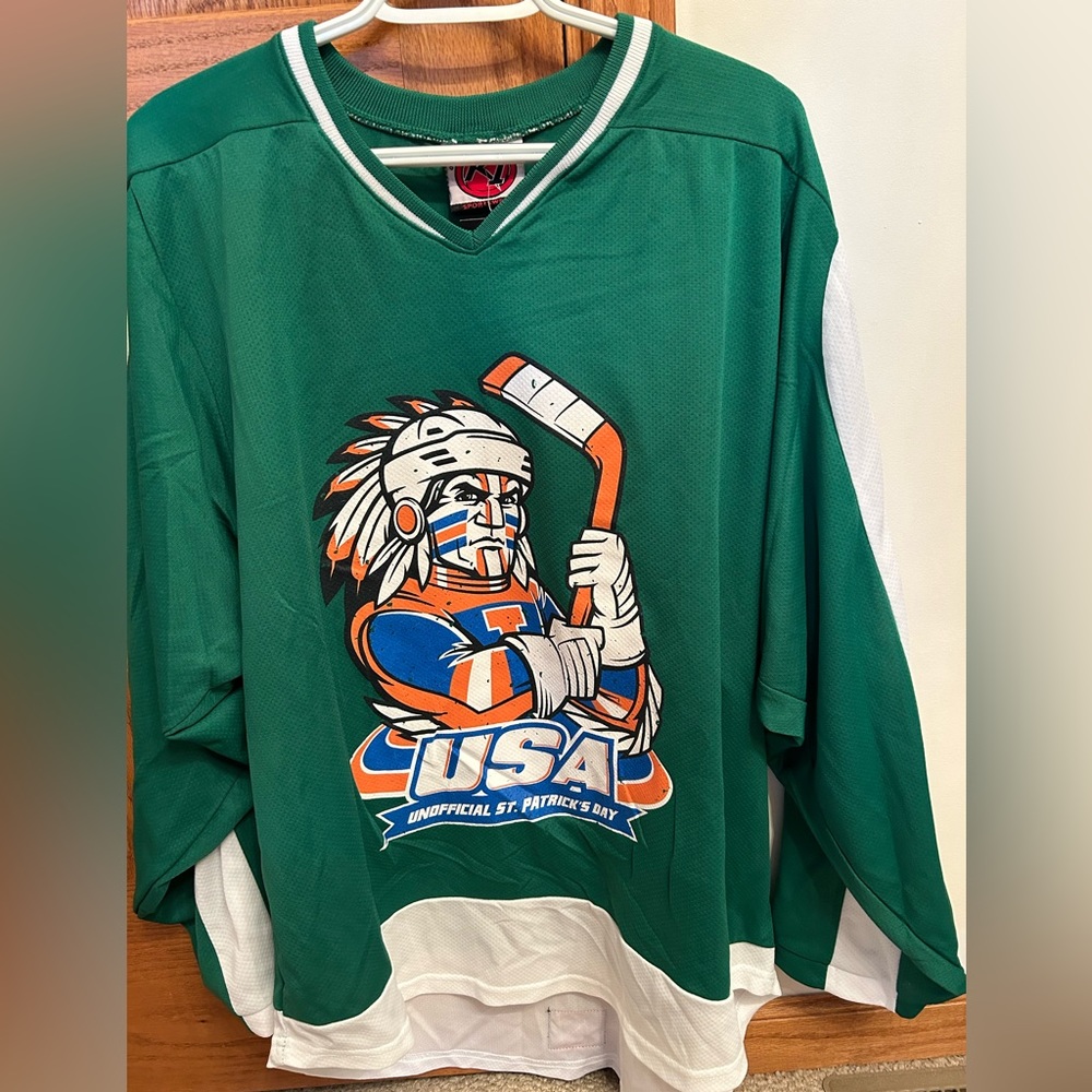 University of Illinois Illini Unofficial St. Patrick’s Day Hockey Jersey Size M